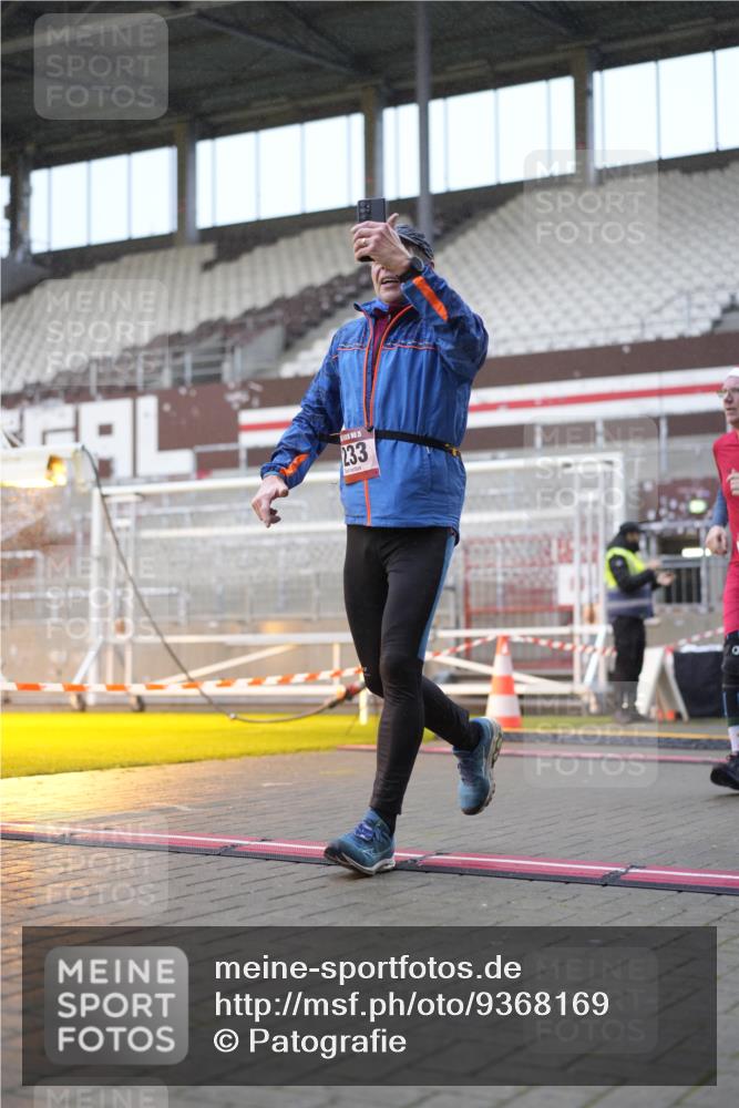 07.12.2025 - St. Pauli X-Mass-Run No. 15 Patografie http://msf.ph/oto/9368169 07.12.2025 11:07:18 Ziel 281, 342, 344, 476, 490, 591, 596, 603, 621, 622, 673, 688, 781, 1202, 1206, 1233, 1585, 1587, 2403, 5008 meine-sportfotos.de