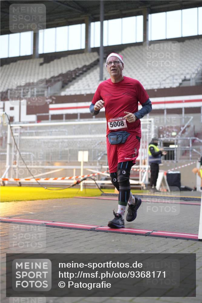 07.12.2025 - St. Pauli X-Mass-Run No. 15 Patografie http://msf.ph/oto/9368171 07.12.2025 11:07:19 Ziel 281, 342, 344, 476, 490, 591, 596, 603, 621, 622, 673, 688, 781, 1202, 1206, 1233, 1585, 1587, 2403, 5008 meine-sportfotos.de