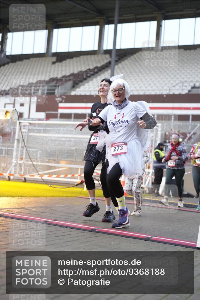 07.12.2025 - St. Pauli X-Mass-Run No. 15 Patografie http://msf.ph/oto/9368188 07.12.2025 11:07:40 Ziel 77, 271, 273, 315, 332, 377, 389, 397, 623, 1235, 1378, 1382, 1383, 1439, 1441, 1509, 1812, 1824, 1866, 1910, 2693 meine-sportfotos.de