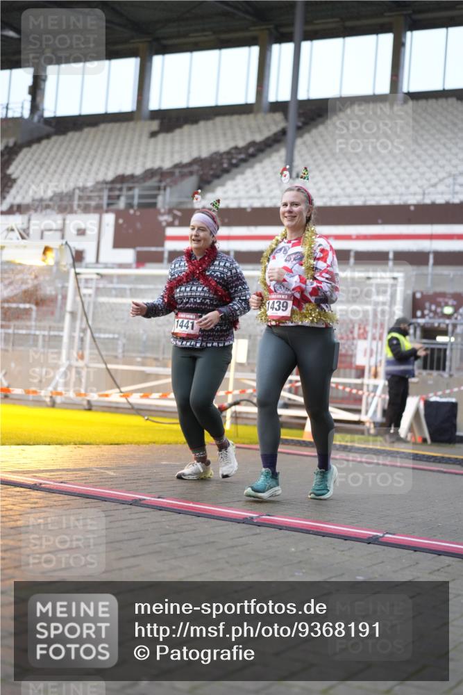 07.12.2025 - St. Pauli X-Mass-Run No. 15 Patografie http://msf.ph/oto/9368191 07.12.2025 11:07:42 Ziel 77, 271, 273, 286, 293, 315, 332, 377, 389, 397, 623, 1235, 1378, 1381, 1382, 1383, 1439, 1441, 1460, 1509, 1812, 1824, 1866, 1910, 2693 meine-sportfotos.de