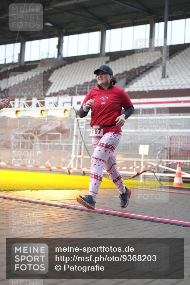07.12.2025 - St. Pauli X-Mass-Run No. 15 Patografie http://msf.ph/oto/9368203 07.12.2025 11:07:49 Ziel 271, 273, 286, 293, 389, 397, 653, 772, 774, 1107, 1123, 1129, 1342, 1378, 1381, 1382, 1383, 1439, 1441, 1460, 1520, 1525, 1812, 2693 meine-sportfotos.de