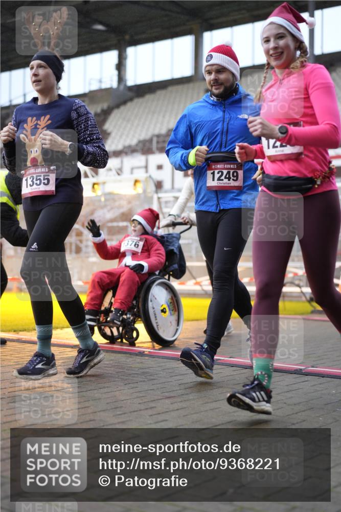 07.12.2025 - St. Pauli X-Mass-Run No. 15 Patografie http://msf.ph/oto/9368221 07.12.2025 11:07:57 Ziel 271, 286, 293, 629, 635, 653, 772, 774, 1107, 1123, 1129, 1226, 1230, 1249, 1342, 1355, 1378, 1381, 1382, 1383, 1439, 1441, 1460, 1520, 1525, 1809, 1810, 4798, 4815 meine-sportfotos.de