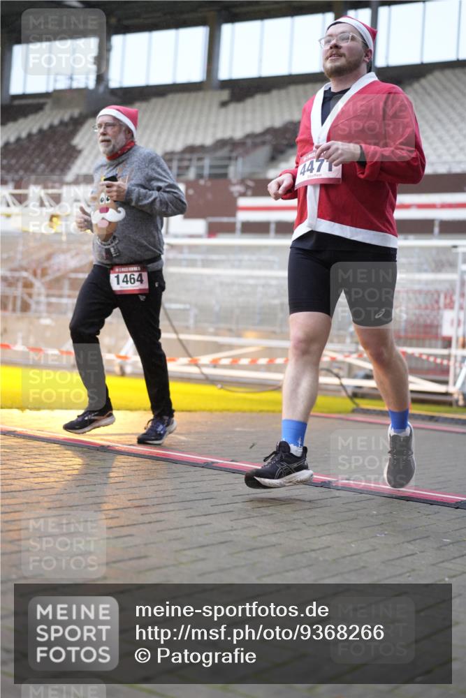 07.12.2025 - St. Pauli X-Mass-Run No. 15 Patografie http://msf.ph/oto/9368266 07.12.2025 11:08:38 Ziel 1412, xxxx, 1424, 1464, 1491, 1625, 2259, 2893, 4471, 4584, 4819, 4830 meine-sportfotos.de