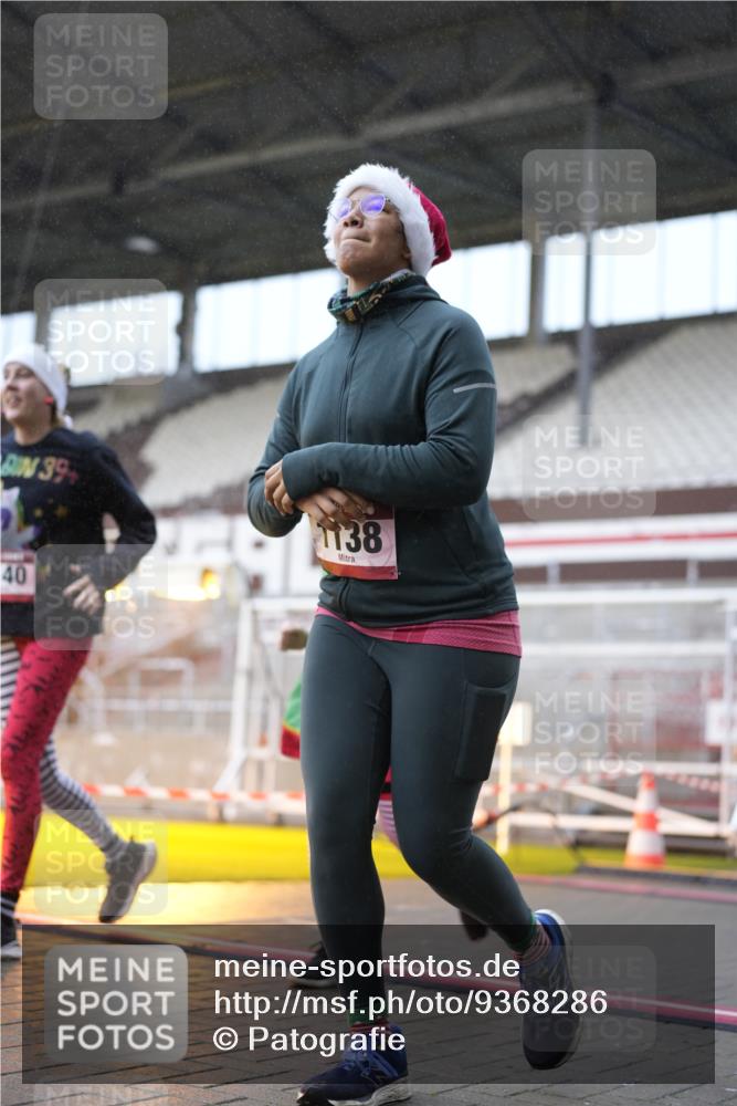 07.12.2025 - St. Pauli X-Mass-Run No. 15 Patografie http://msf.ph/oto/9368286 07.12.2025 11:08:58 Ziel 335, 338, 341, 495, 496, 619, 1136, 1138, 1140, 1205, 1211, 1502, 1511, 1574, 2070, 2879, 2898 meine-sportfotos.de
