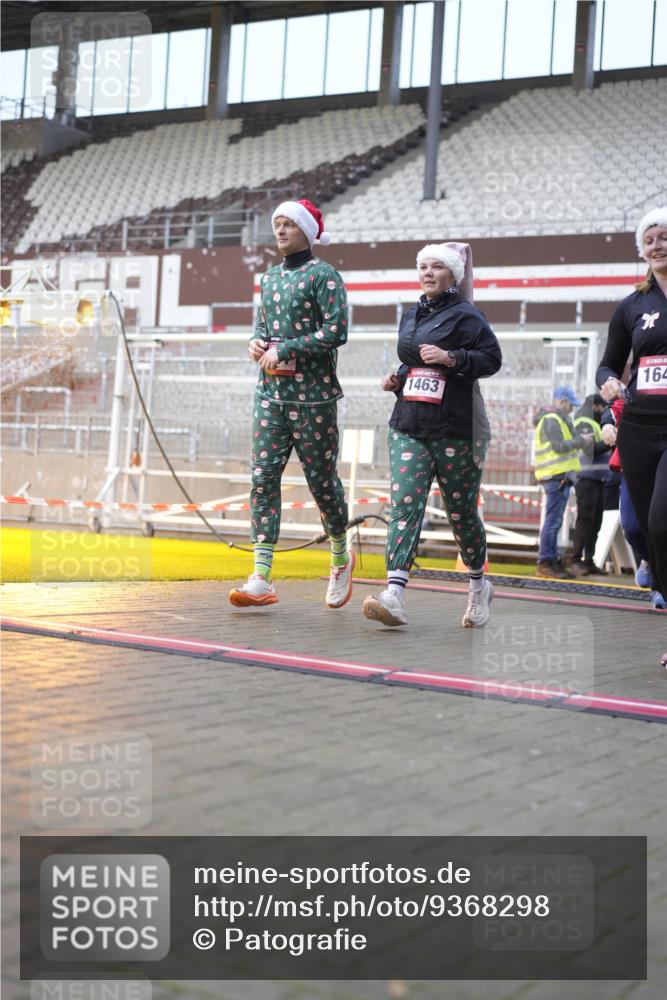 07.12.2025 - St. Pauli X-Mass-Run No. 15 Patografie http://msf.ph/oto/9368298 07.12.2025 11:09:19 Ziel 44, 51, 266, 558, 971, 1084, 1110, 1260, 1463, 1477, 1641, 1851, 3151 meine-sportfotos.de