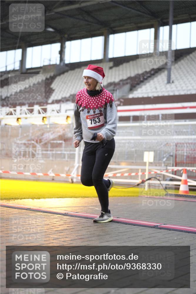 07.12.2025 - St. Pauli X-Mass-Run No. 15 Patografie http://msf.ph/oto/9368330 07.12.2025 11:09:55 Ziel 696, 720, 737, 753, 755, 863, 1163 meine-sportfotos.de