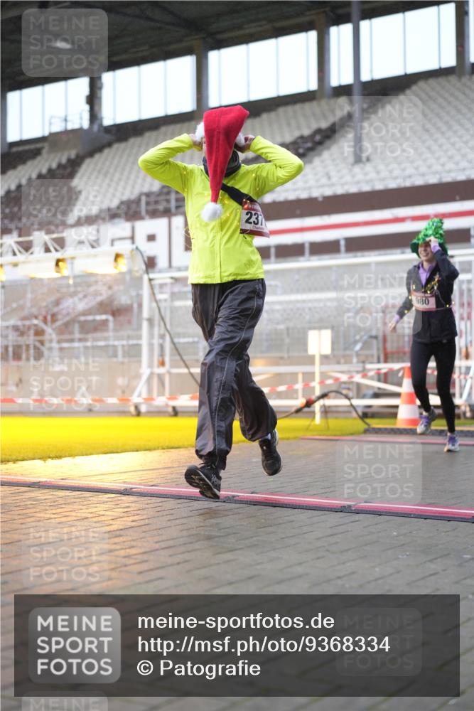 07.12.2025 - St. Pauli X-Mass-Run No. 15 Patografie http://msf.ph/oto/9368334 07.12.2025 11:10:13 Ziel 42, 53, 980, 1298, 1299, 1697, 2371 meine-sportfotos.de