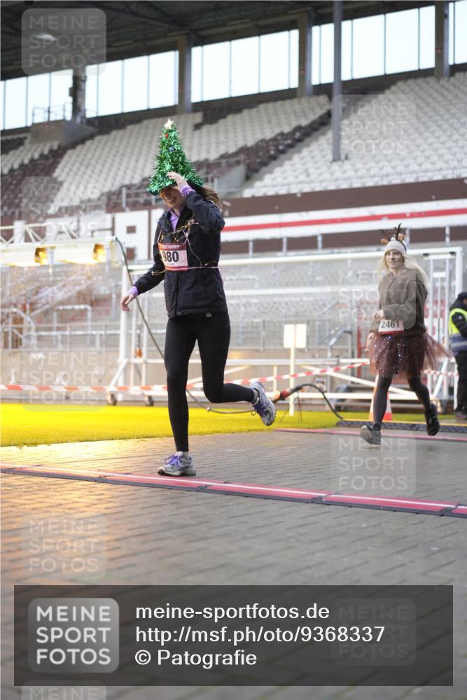 07.12.2025 - St. Pauli X-Mass-Run No. 15 Patografie http://msf.ph/oto/9368337 07.12.2025 11:10:14 Ziel 42, 53, 980, 1298, 1299, 1697, 1739, 1740, 2371 meine-sportfotos.de