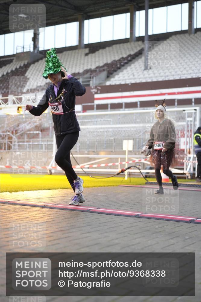 07.12.2025 - St. Pauli X-Mass-Run No. 15 Patografie http://msf.ph/oto/9368338 07.12.2025 11:10:14 Ziel 42, 53, 980, 1298, 1299, 1697, 1739, 1740, 2371 meine-sportfotos.de