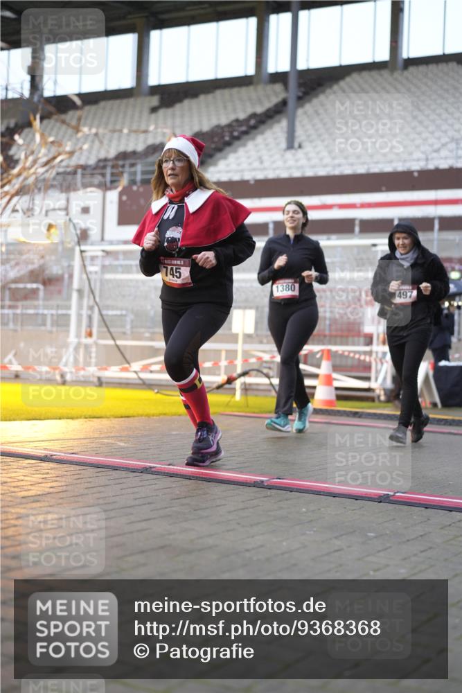 07.12.2025 - St. Pauli X-Mass-Run No. 15 Patografie http://msf.ph/oto/9368368 07.12.2025 11:10:32 Ziel 29, 30, 31, 49, 53, 122, 134, 745, 1064, 1066, 1380, 1398, 1626, 1692, 1694, 1697, 1739, 1740, 3124, 3136 meine-sportfotos.de