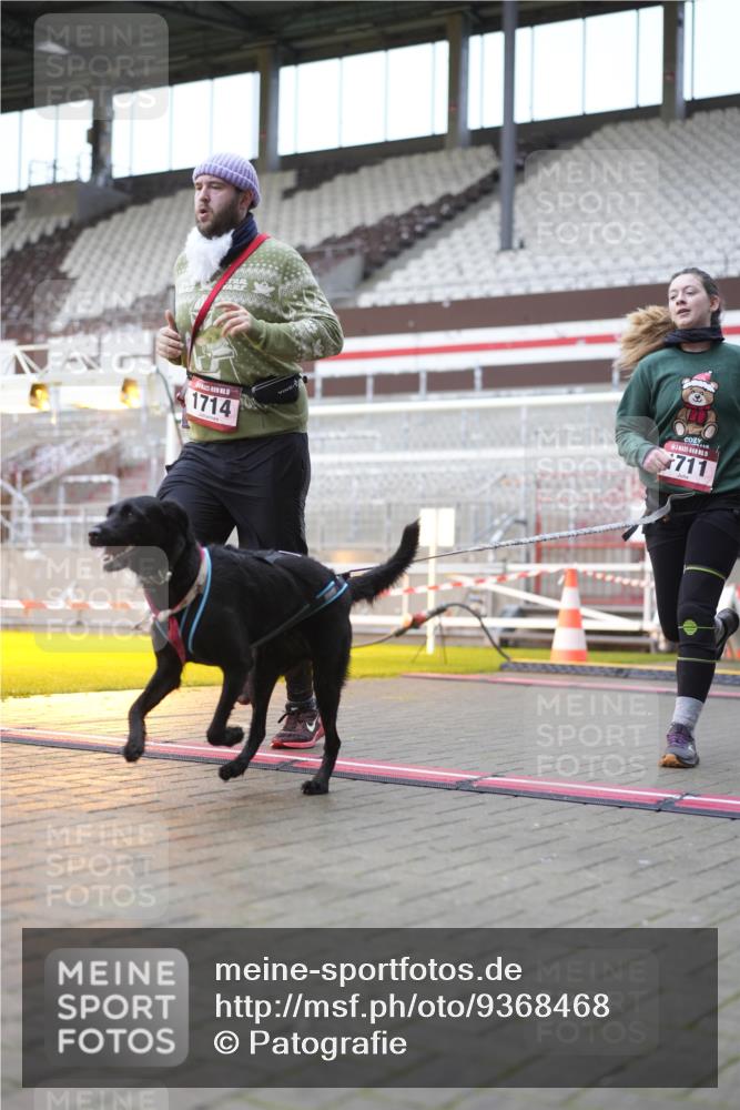 07.12.2025 - St. Pauli X-Mass-Run No. 15 Patografie http://msf.ph/oto/9368468 07.12.2025 11:11:30 Ziel 171, 182, 190, 1309, 1321, 1589, 1711, 1714, 1767, 1770, 4805, 4806, 4810, 5005, 5006 meine-sportfotos.de