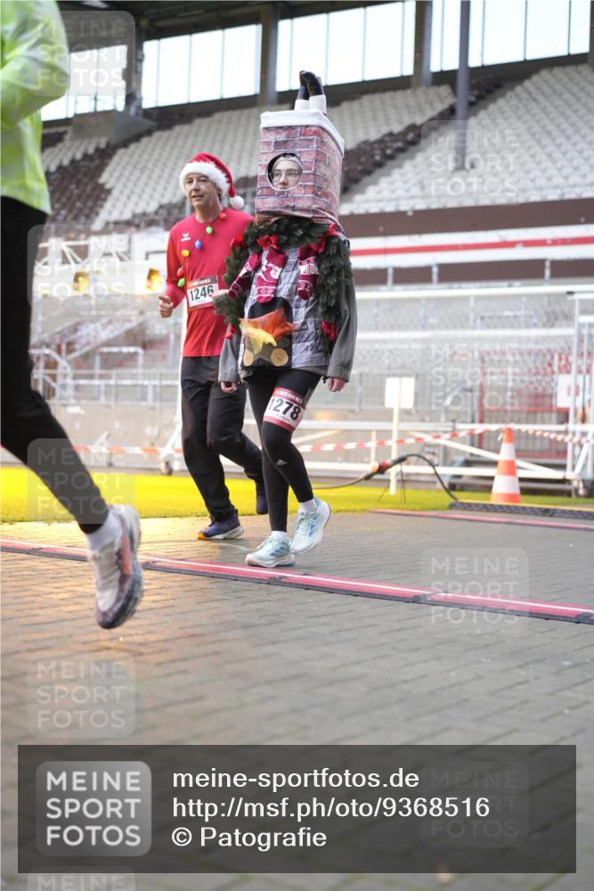 07.12.2025 - St. Pauli X-Mass-Run No. 15 Patografie http://msf.ph/oto/9368516 07.12.2025 11:12:01 Ziel 388, 408, 416, 437, 694, 695, 819, 1246, 1278 meine-sportfotos.de