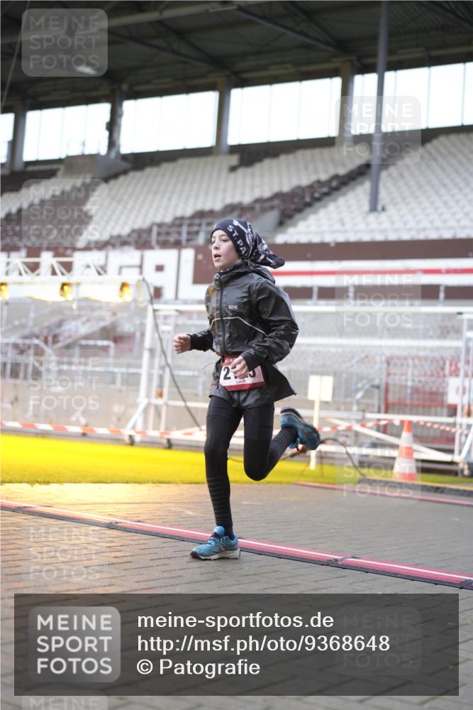07.12.2025 - St. Pauli X-Mass-Run No. 15 Patografie http://msf.ph/oto/9368648 07.12.2025 11:13:15 Ziel 17, 22, 47, 1022, 1338, 1341, 1645, 1646, 1647, 1664, 2125 meine-sportfotos.de