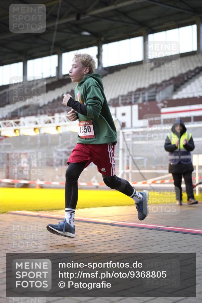 07.12.2025 - St. Pauli X-Mass-Run No. 15 Patografie http://msf.ph/oto/9368805 07.12.2025 11:16:27 Ziel 1017, 1350 meine-sportfotos.de