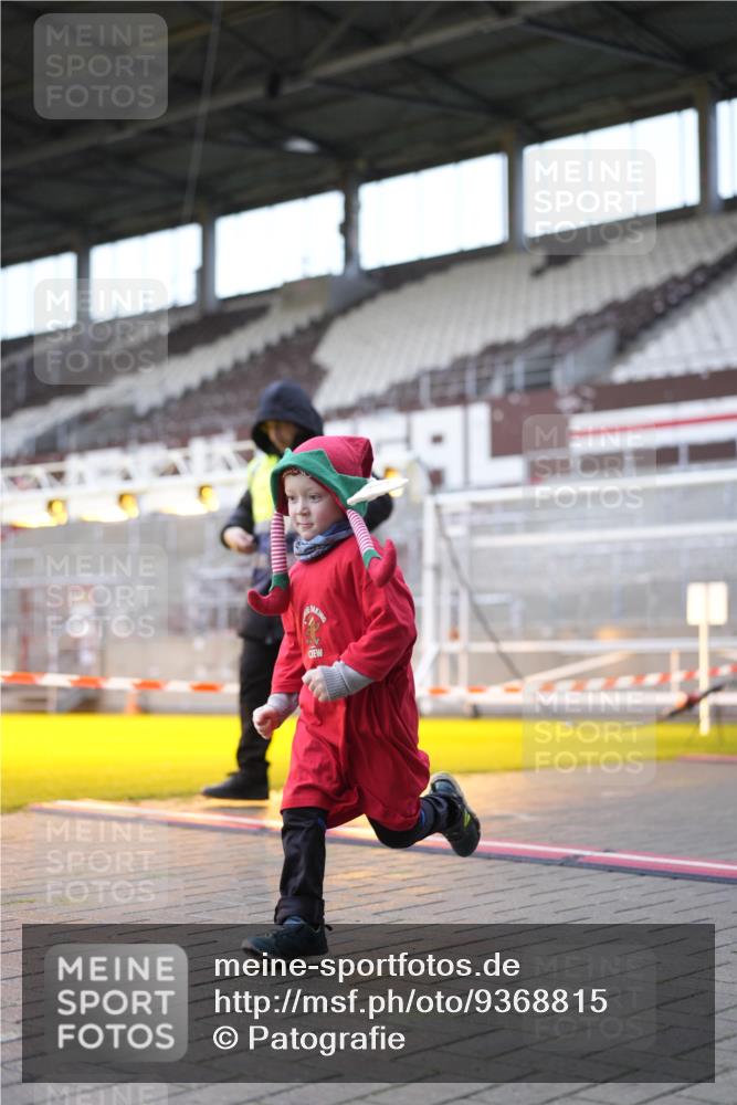 07.12.2025 - St. Pauli X-Mass-Run No. 15 Patografie http://msf.ph/oto/9368815 07.12.2025 11:17:12 Ziel 1122, 1125, 1127, 1130, 1340, 1529, 1531, 1686, 2766 meine-sportfotos.de