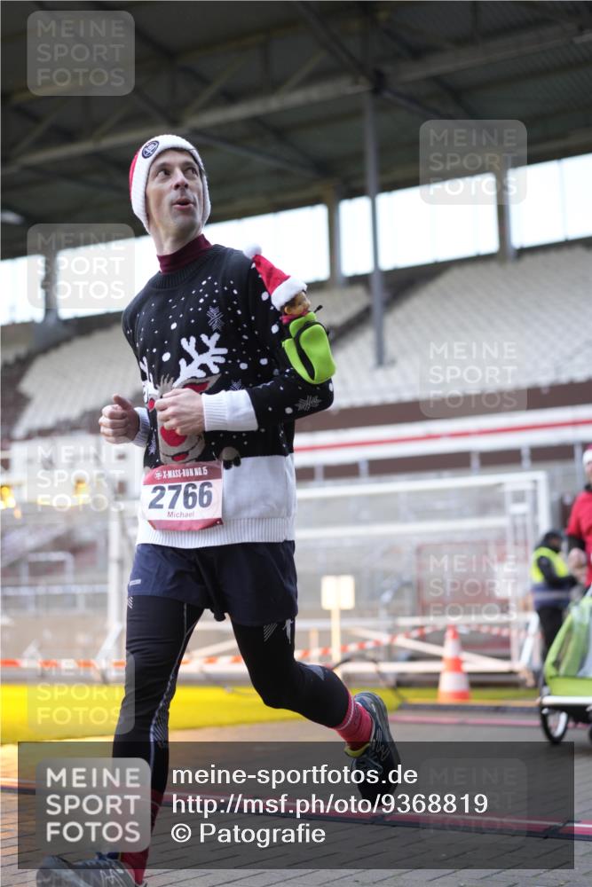 07.12.2025 - St. Pauli X-Mass-Run No. 15 Patografie http://msf.ph/oto/9368819 07.12.2025 11:17:12 Ziel 1122, 1125, 1127, 1130, 1340, 1529, 1531, 1686, 2766 meine-sportfotos.de