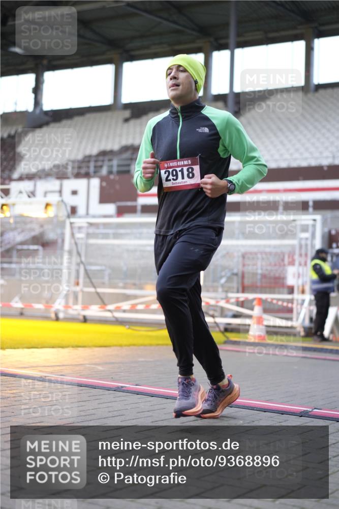 07.12.2025 - St. Pauli X-Mass-Run No. 15 Patografie http://msf.ph/oto/9368896 07.12.2025 11:18:28 Ziel 2045, 2918, 3138, 3158, 3304, 3634, 3636 meine-sportfotos.de