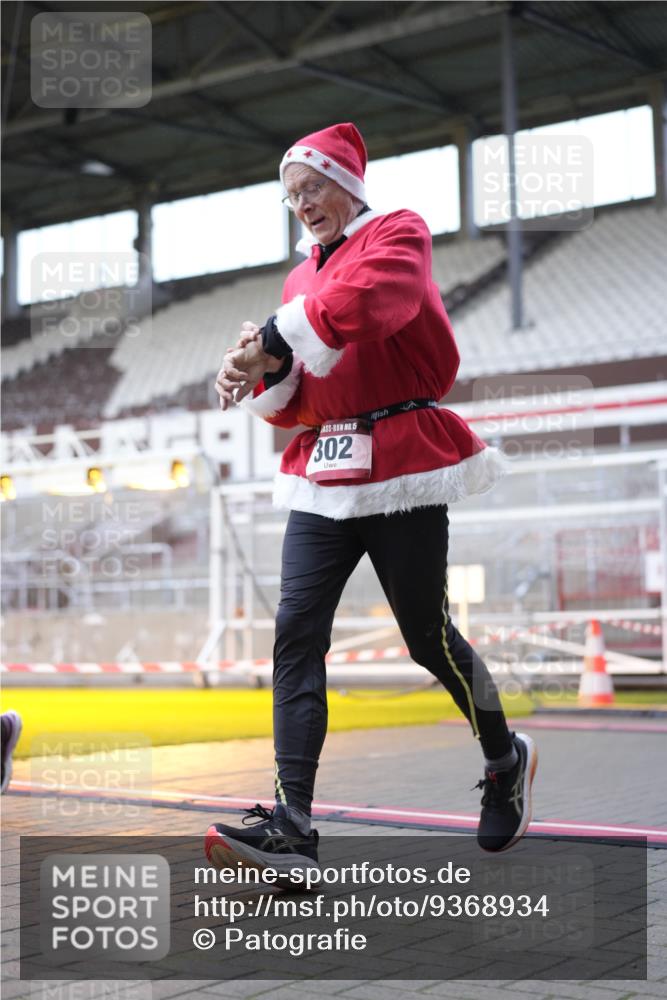 07.12.2025 - St. Pauli X-Mass-Run No. 15 Patografie http://msf.ph/oto/9368934 07.12.2025 11:19:08 Ziel 295, 302, 1617, 2597, 2788, 3205 meine-sportfotos.de