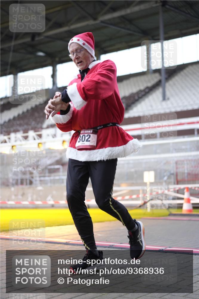 07.12.2025 - St. Pauli X-Mass-Run No. 15 Patografie http://msf.ph/oto/9368936 07.12.2025 11:19:08 Ziel 295, 302, 1617, 2597, 2788, 3205 meine-sportfotos.de