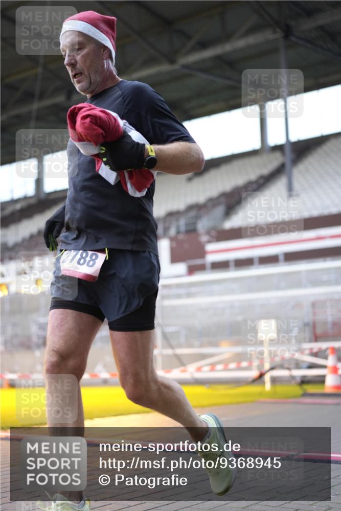 07.12.2025 - St. Pauli X-Mass-Run No. 15 Patografie http://msf.ph/oto/9368945 07.12.2025 11:19:12 Ziel 295, 302, 1617, 2597, 2788, 3205 meine-sportfotos.de
