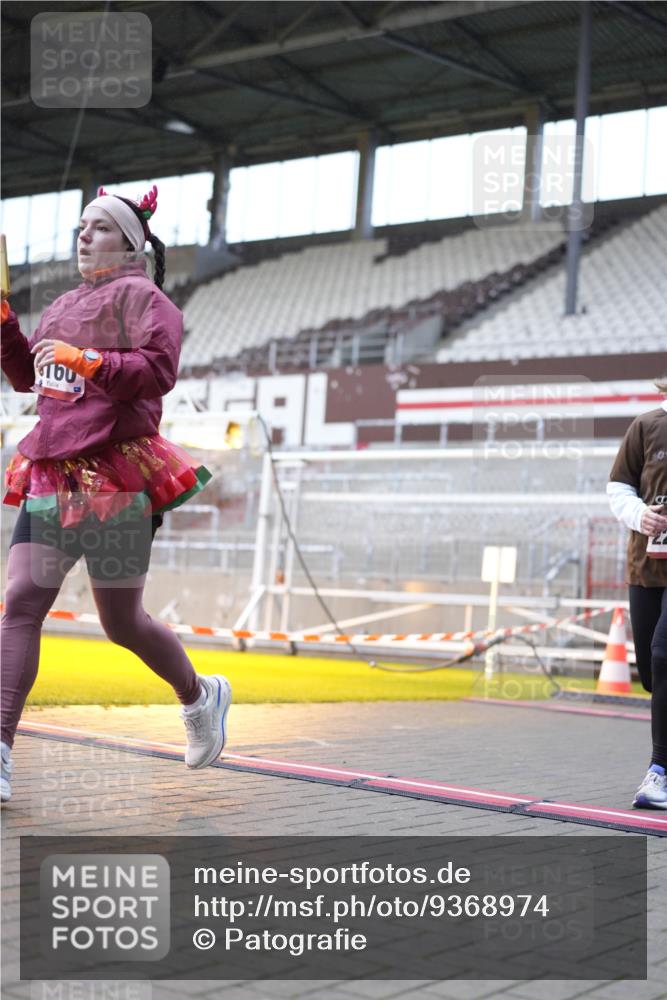 07.12.2025 - St. Pauli X-Mass-Run No. 15 Patografie http://msf.ph/oto/9368974 07.12.2025 11:19:39 Ziel 367, 373, 1336, 1343, 1563, 2217, 3160, 3822, 3823 meine-sportfotos.de