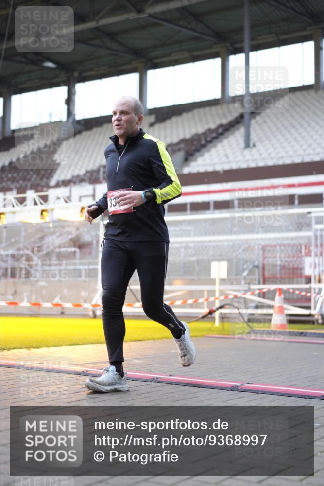 07.12.2025 - St. Pauli X-Mass-Run No. 15 Patografie http://msf.ph/oto/9368997 07.12.2025 11:19:53 Ziel 2217, 2581, 2771, 3075, 3160, 3170, 3324, 3822, 3823 meine-sportfotos.de