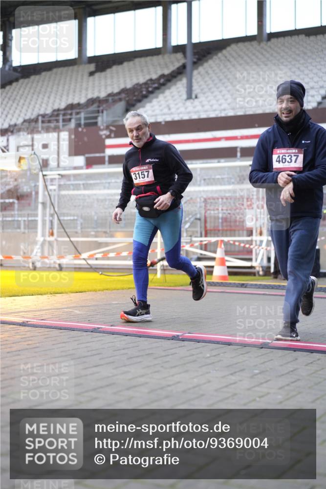 07.12.2025 - St. Pauli X-Mass-Run No. 15 Patografie http://msf.ph/oto/9369004 07.12.2025 11:20:14 Ziel 2577, 2578, 3129, 3157, 3309, 4637 meine-sportfotos.de