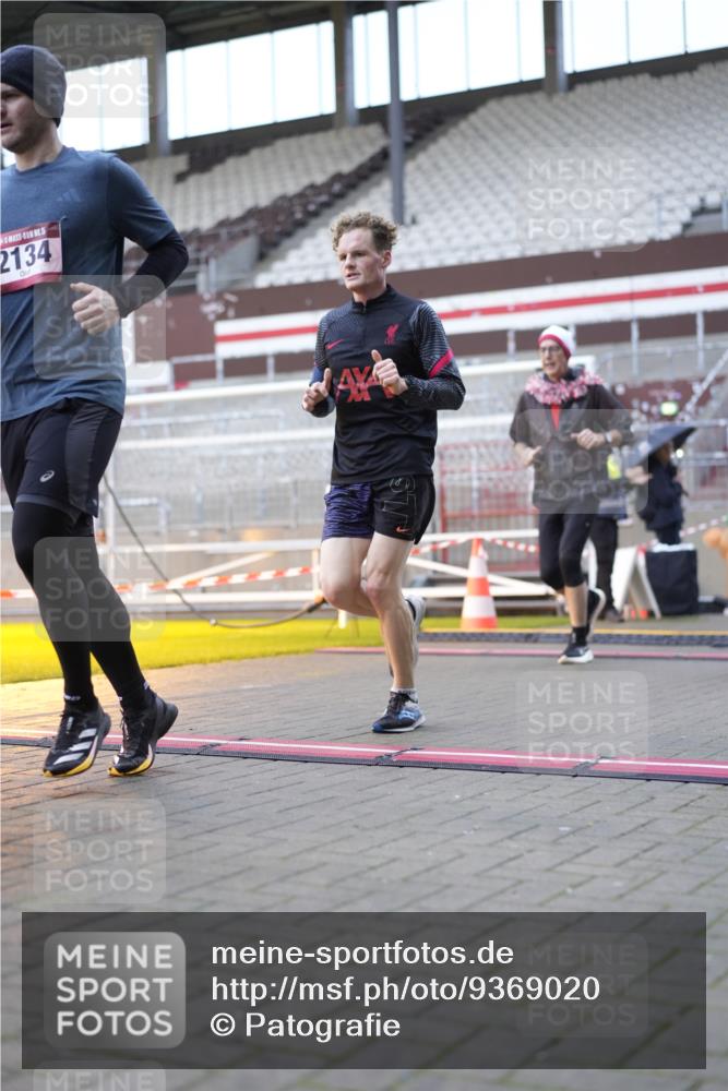 07.12.2025 - St. Pauli X-Mass-Run No. 15 Patografie http://msf.ph/oto/9369020 07.12.2025 11:20:25 Ziel 1020, 1135, 1614, 2132, 2134, 2242, 2305, 3129, 3157, 3309, 4637 meine-sportfotos.de
