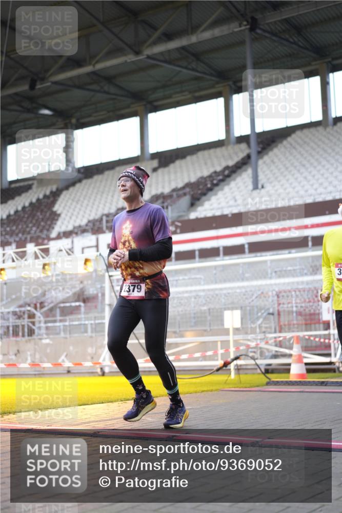 07.12.2025 - St. Pauli X-Mass-Run No. 15 Patografie http://msf.ph/oto/9369052 07.12.2025 11:20:46 Ziel 540, 765, 2379, 2462, 2601, 3037 meine-sportfotos.de