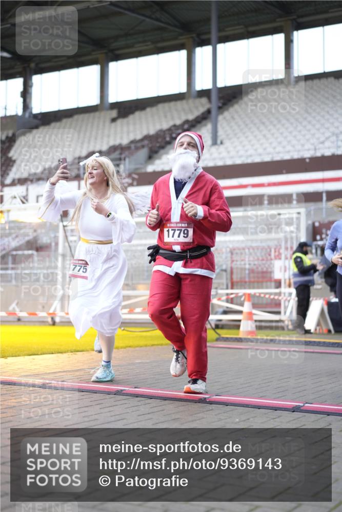 07.12.2025 - St. Pauli X-Mass-Run No. 15 Patografie http://msf.ph/oto/9369143 07.12.2025 11:21:49 Ziel 1284, 1297, 1775, 1779, 1904, 1939 meine-sportfotos.de