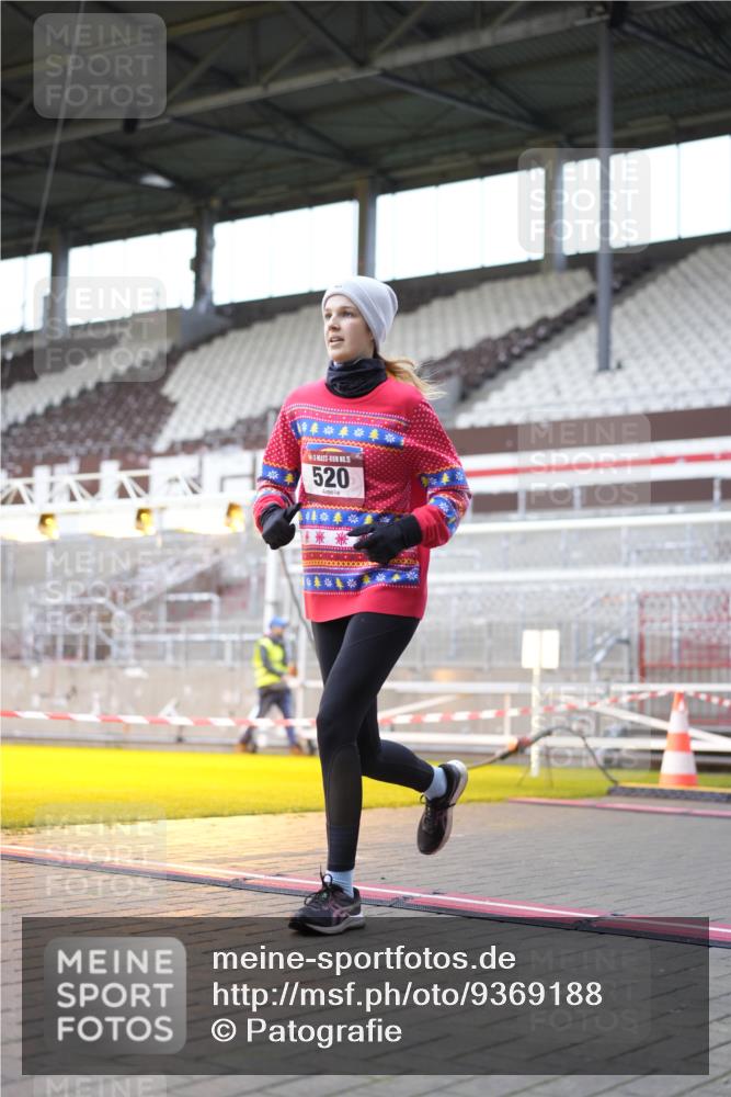 07.12.2025 - St. Pauli X-Mass-Run No. 15 Patografie http://msf.ph/oto/9369188 07.12.2025 11:22:29 Ziel 520, 1018, 1349, 1391, 1431, 2550, 2557, 2812, 2985, 3127 meine-sportfotos.de
