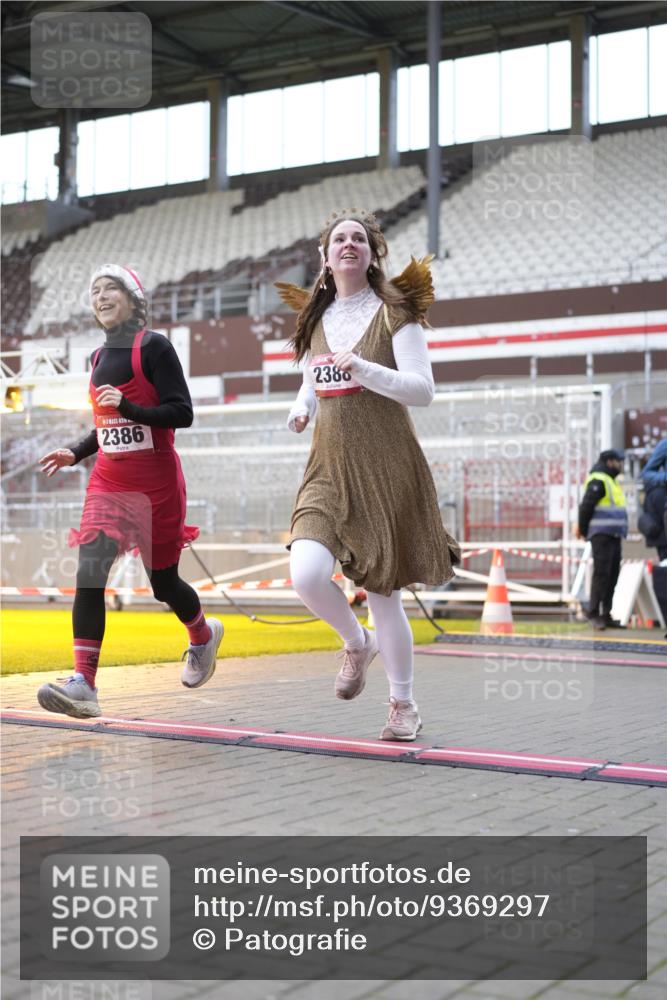07.12.2025 - St. Pauli X-Mass-Run No. 15 Patografie http://msf.ph/oto/9369297 07.12.2025 11:24:10 Ziel 672, 813, 2386, 2388, 2605, 2606, 2875, 2881, 3361, 4840, 4841 meine-sportfotos.de