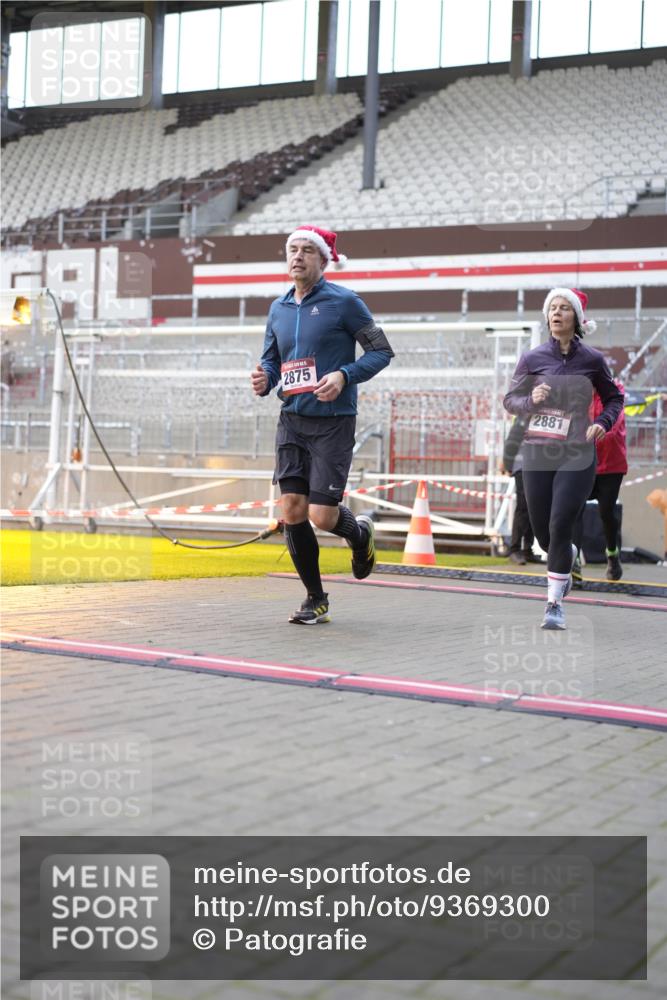 07.12.2025 - St. Pauli X-Mass-Run No. 15 Patografie http://msf.ph/oto/9369300 07.12.2025 11:24:12 Ziel 672, 813, 2386, 2388, 2605, 2606, 2875, 2881, 3361, 4840, 4841 meine-sportfotos.de