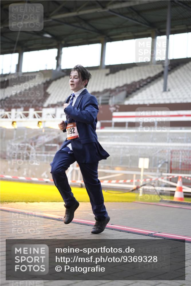 07.12.2025 - St. Pauli X-Mass-Run No. 15 Patografie http://msf.ph/oto/9369328 07.12.2025 11:24:25 Ziel 672, 1773, 2386, 2388, 2399, 2400, 2402, 2480, 2605, 2606, 2852, 2875, 2881, 3092 meine-sportfotos.de