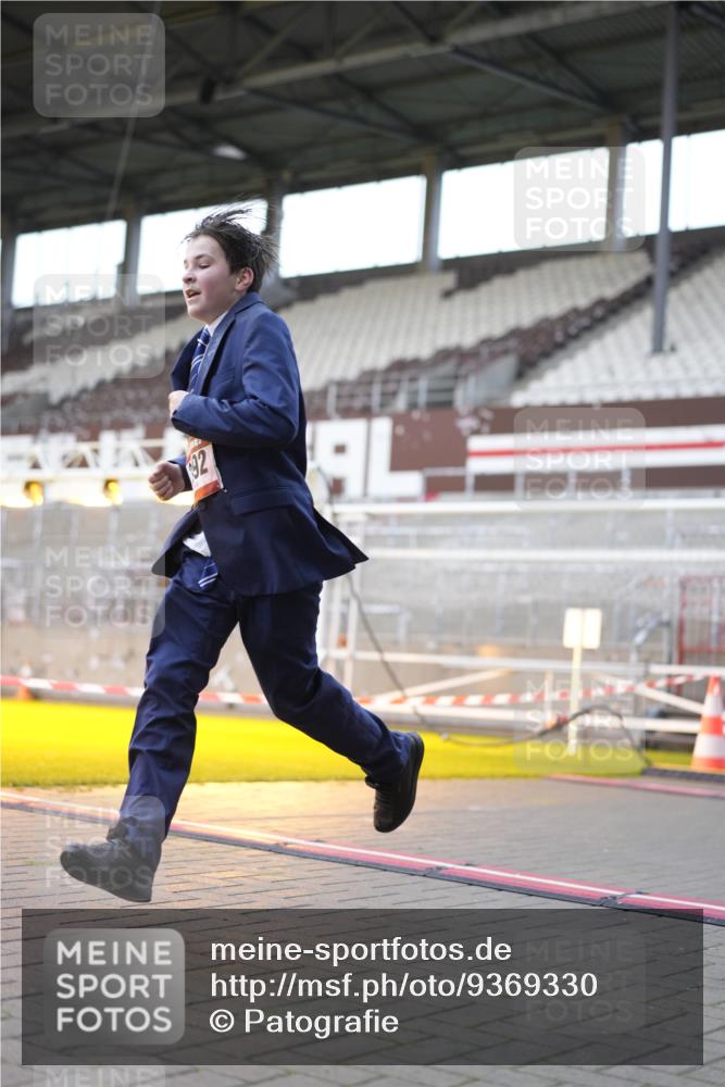 07.12.2025 - St. Pauli X-Mass-Run No. 15 Patografie http://msf.ph/oto/9369330 07.12.2025 11:24:25 Ziel 672, 1773, 2386, 2388, 2399, 2400, 2402, 2480, 2605, 2606, 2852, 2875, 2881, 3092 meine-sportfotos.de