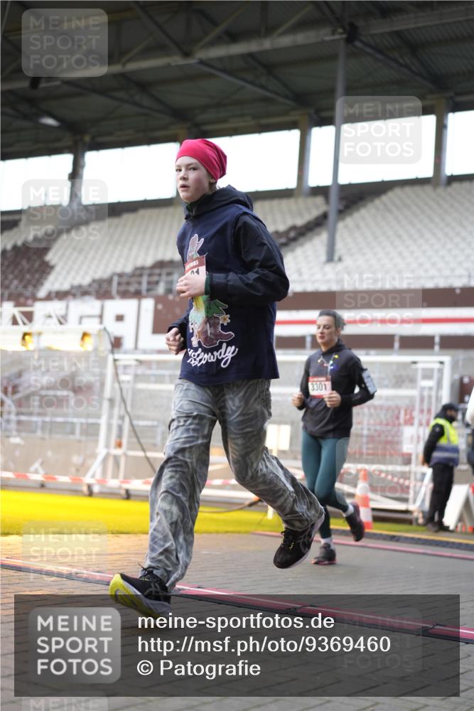 07.12.2025 - St. Pauli X-Mass-Run No. 15 Patografie http://msf.ph/oto/9369460 07.12.2025 11:25:17 Ziel 1544, 1961, 2151, 2244, 3126, 3290, 3296, 3301, 4101, 5003 meine-sportfotos.de