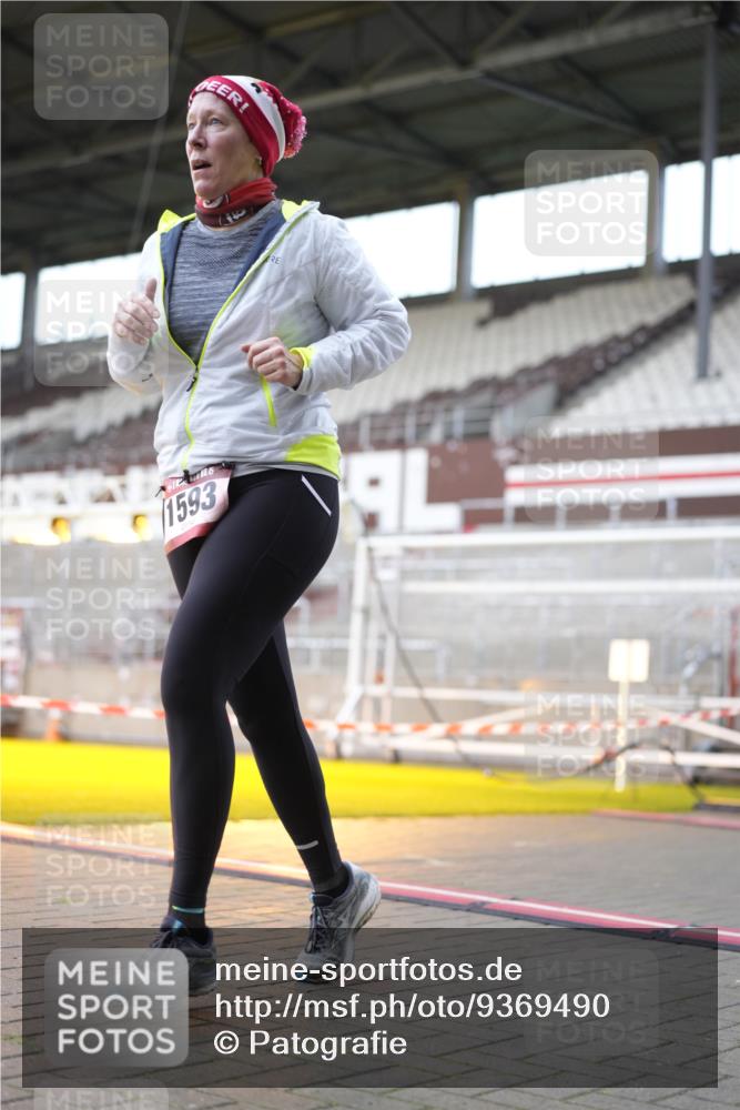 07.12.2025 - St. Pauli X-Mass-Run No. 15 Patografie http://msf.ph/oto/9369490 07.12.2025 11:25:42 Ziel 1334, 1339, 1379, 1388, 1593, 1672, 2498, 3051, 4654, 4825 meine-sportfotos.de