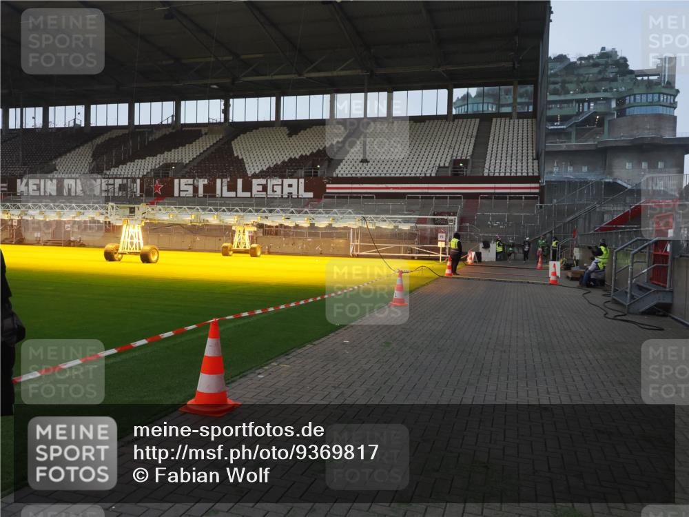 07.12.2025 - St. Pauli X-Mass-Run No. 15 Fabian Wolf http://msf.ph/oto/9369817 07.12.2025 09:59:54 Ziel 910, 911, 934, 1112, 2186, 2729, 2964 meine-sportfotos.de