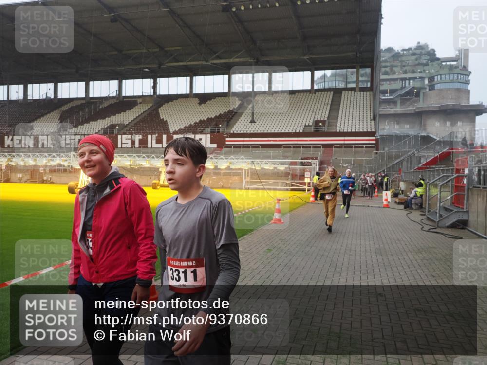 07.12.2025 - St. Pauli X-Mass-Run No. 15 Fabian Wolf http://msf.ph/oto/9370866 07.12.2025 10:05:13 Ziel 114, 202, 210, 292, 699, 1481, 1761, 2856, 2866, 3186, 3307, 3311 meine-sportfotos.de