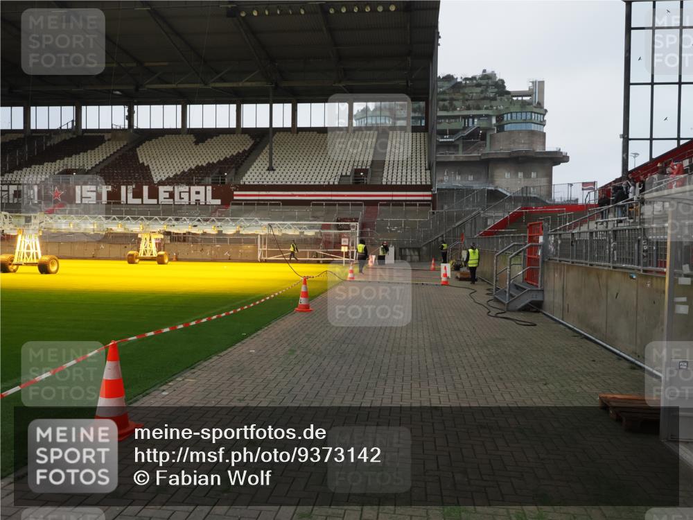 07.12.2025 - St. Pauli X-Mass-Run No. 15 Fabian Wolf http://msf.ph/oto/9373142 07.12.2025 09:50:21 Ziel 1896 meine-sportfotos.de