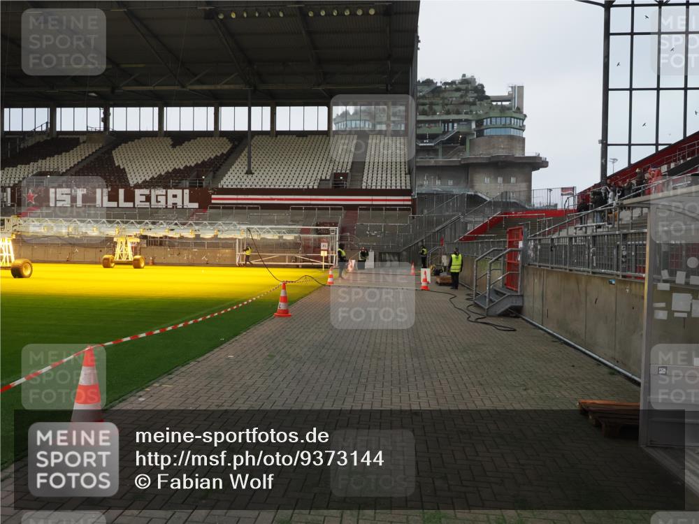 07.12.2025 - St. Pauli X-Mass-Run No. 15 Fabian Wolf http://msf.ph/oto/9373144 07.12.2025 09:50:22 Ziel 1896 meine-sportfotos.de