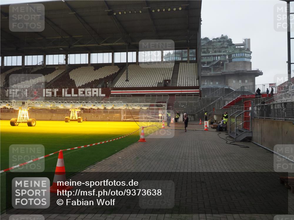 07.12.2025 - St. Pauli X-Mass-Run No. 15 Fabian Wolf http://msf.ph/oto/9373638 07.12.2025 09:56:27 Ziel 1483, 3255 meine-sportfotos.de