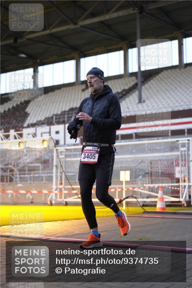 07.12.2025 - St. Pauli X-Mass-Run No. 15 Patografie http://msf.ph/oto/9374735 07.12.2025 09:58:03 Ziel 441, 3405 meine-sportfotos.de