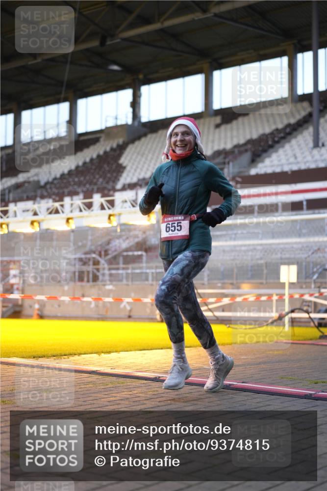 07.12.2025 - St. Pauli X-Mass-Run No. 15 Patografie http://msf.ph/oto/9374815 07.12.2025 09:58:43 Ziel 532, 655, 1003, 1115, 1528, 1542, 1782, 1785, 2392, 3308 meine-sportfotos.de