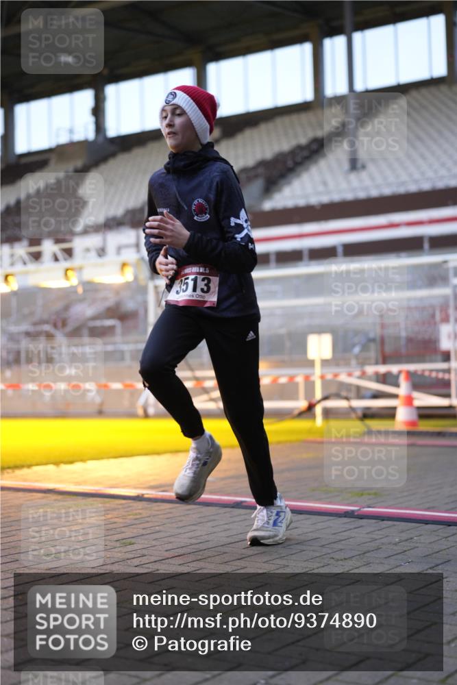 07.12.2025 - St. Pauli X-Mass-Run No. 15 Patografie http://msf.ph/oto/9374890 07.12.2025 09:59:32 Ziel 488, 910, 911, 961, 1763, 2204, 2207, 3513, 4029, 4051, 4052, 4465 meine-sportfotos.de