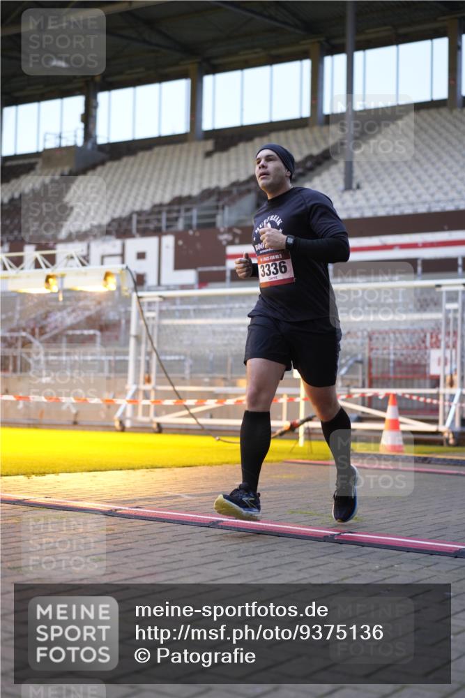 07.12.2025 - St. Pauli X-Mass-Run No. 15 Patografie http://msf.ph/oto/9375136 07.12.2025 10:00:16 Ziel 1333, 2140, 3336, 4129 meine-sportfotos.de