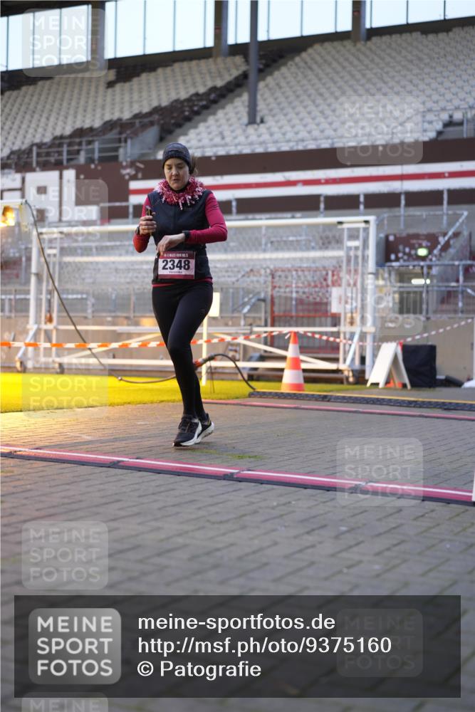 07.12.2025 - St. Pauli X-Mass-Run No. 15 Patografie http://msf.ph/oto/9375160 07.12.2025 10:00:32 Ziel 855, 1418, 1976, 2348 meine-sportfotos.de