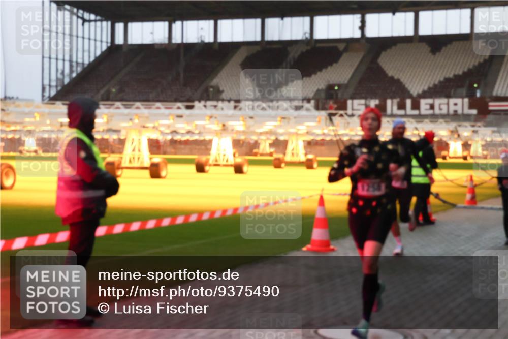 07.12.2025 - St. Pauli X-Mass-Run No. 15 Luisa Fischer http://msf.ph/oto/9375490 07.12.2025 09:51:37 Ziel 1, 1250, 13, 615, 1258, 2030, 2135, 2224, 2646, 3110, 4273 meine-sportfotos.de