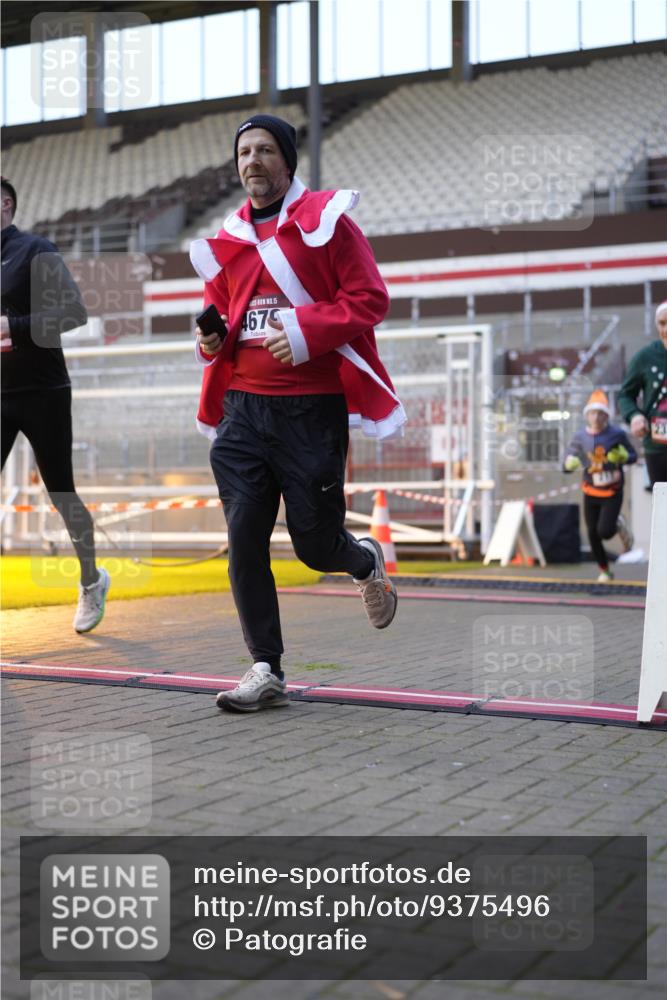 07.12.2025 - St. Pauli X-Mass-Run No. 15 Patografie http://msf.ph/oto/9375496 07.12.2025 10:03:32 Ziel 185, 213, 214, 358, 940, 984, 1023, 1263, 1264, 1484, 1486, 1506, 1888, 2002, 2366, 2380, 3334, 3734, 4193, 4239, 4660, 4667, 4679, 4680 meine-sportfotos.de