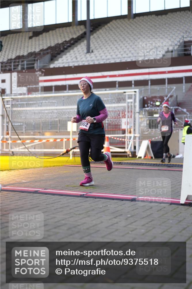 07.12.2025 - St. Pauli X-Mass-Run No. 15 Patografie http://msf.ph/oto/9375518 07.12.2025 10:03:34 Ziel 185, 213, 214, 358, 399, 940, 984, 1023, 1263, 1264, 1394, 1484, 1486, 1506, 1888, 2002, 2366, 2380, 3334, 3734, 4193, 4239, 4660, 4667, 4679, 4680 meine-sportfotos.de